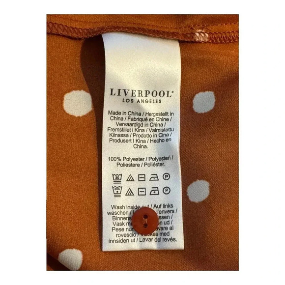 NEW Liverpool Women’s Medium Flap Pocket Button Front Woven Blouse NWT - Picture 8 of 9